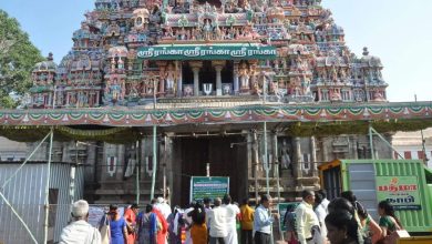 Photo of ஸ்ரீரங்கம், சமயபுரம் கோயிலில் பக்தர்கள் சுவாமி தரிசனத்துக்குத் தடை!