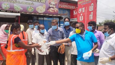Photo of ஆவடி நகர மதிமுக சார்பாக மருத்துவர்கள் மற்றும் தூய்மை பணியாளர்களுக்கு கைஉறைகள் முககவசம் உணவுகள் வழங்க பட்டன