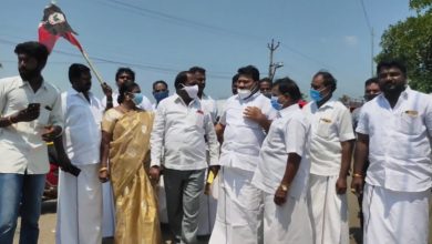 Photo of ஆவடியில் அதிமுக தொண்டர்கள் பட்டாசு வெடித்து கொண்டாட்டம்